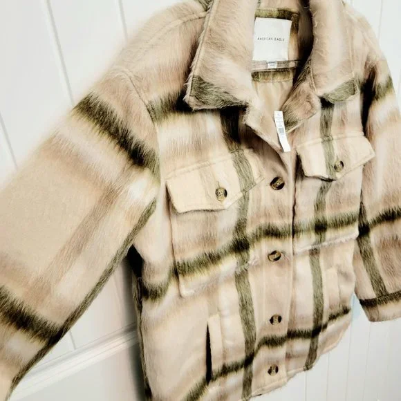 American Eagle Size Small Brushed Plaid Oversized Shacket Jacket Cream NWT $90 - Picture 7 of 16